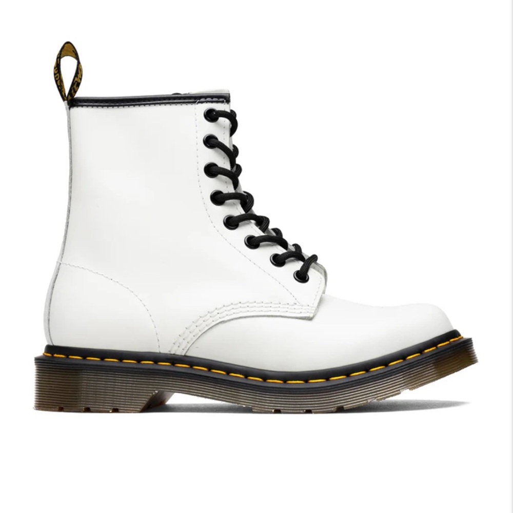 Dr. Martens WOMEN'S 1460 SMOOTH LEATHER BOOTS - WHITE